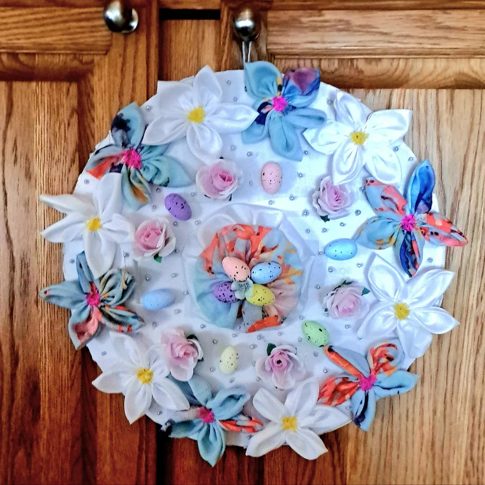 Pastel Floral Easter Wreath with Eggs 15x15 